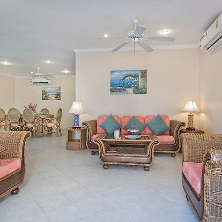 Butterfly Garden Boutique Residences Large Luxury Apts And Villas A Lifetsyle Destination By Neang, Everything You Need All Right Here 1-3 Bedrooms 110 To 190 Sq Mtrs, 2 Full Bathrooms, Rain Shower, Spa Bath, Bbq, Free Wifi, Staff 24-7, Close To Beac Pattaya Bagian luar foto